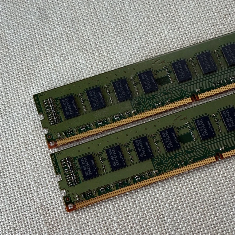 Samsung DDR3 Desktop RAM Modules - Green and Black